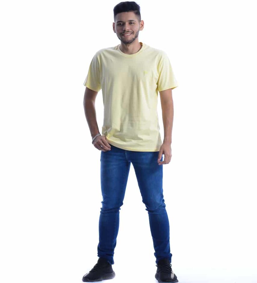 Camiseta Masculina Ogochi Básica Amarela - Fernanda Ramos Store