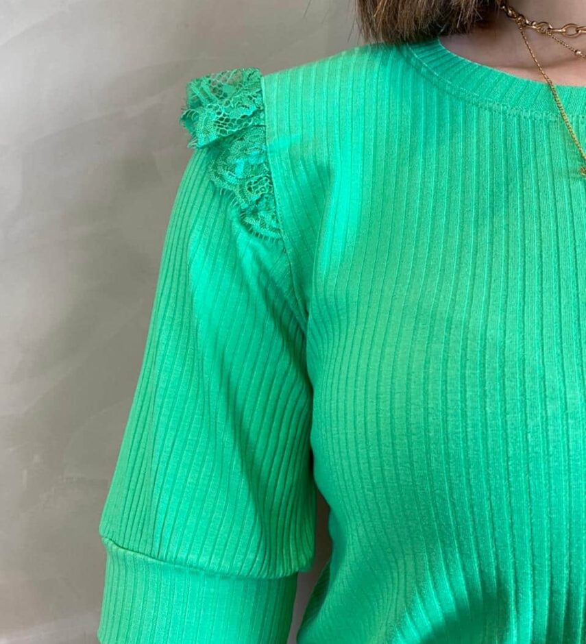Blusa Manga Curta Canelada Feminina Detalhe em Renda - Fernanda Ramos Store