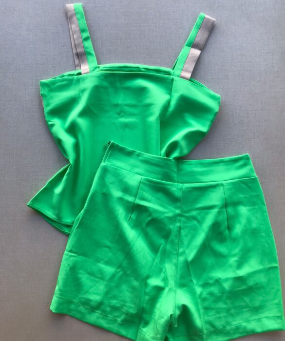 Conjunto Feminino Crepe Alfaiataria Short e Regata Verde - Fernanda Ramos Store