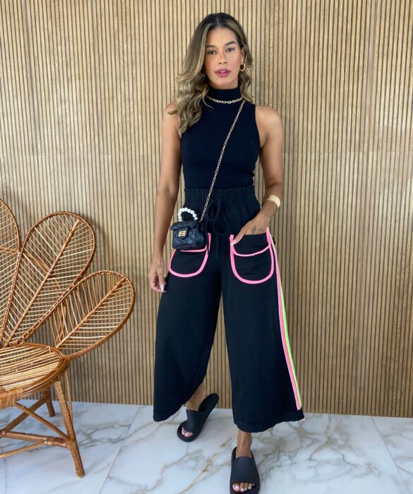 Calça Feminina Moletom Pantacourt Preta - Fernanda Ramos Store