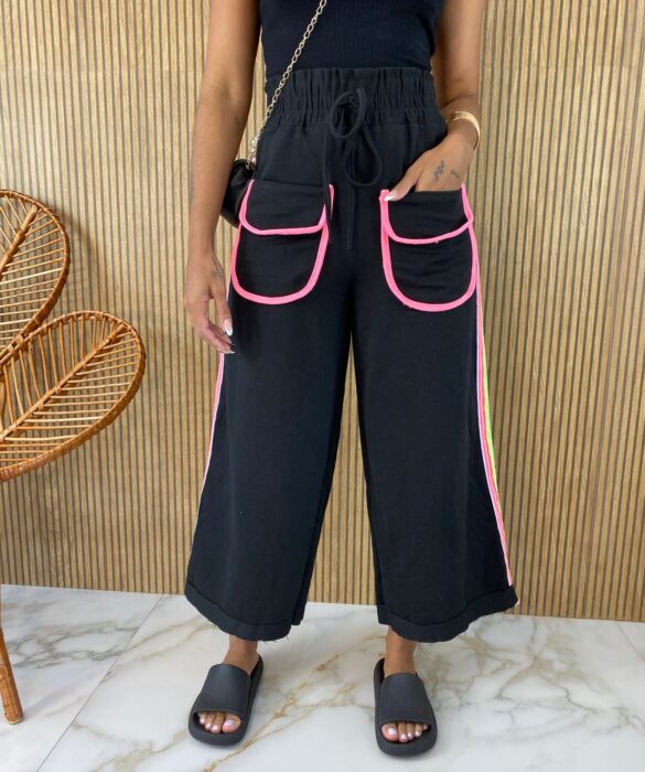 Calça Feminina Moletom Pantacourt Preta - Fernanda Ramos Store
