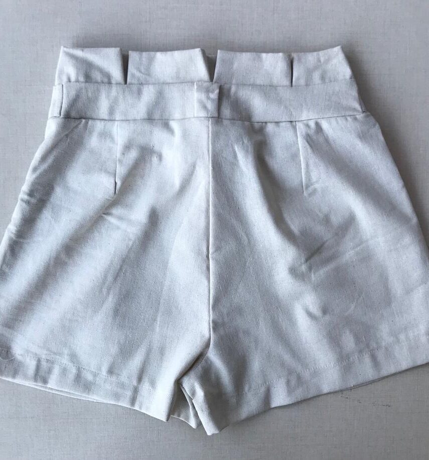 fernandaramosstore com br short feminino curto com amarracao bege 2