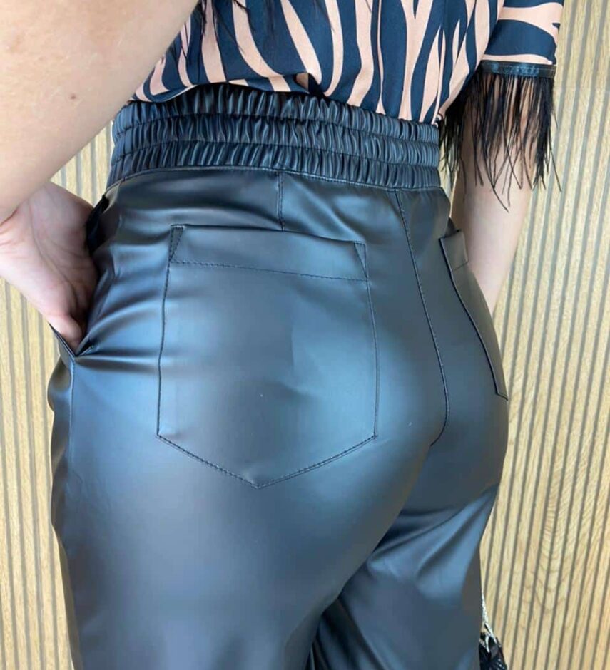fernandaramosstore com br calca feminina couro preta 4