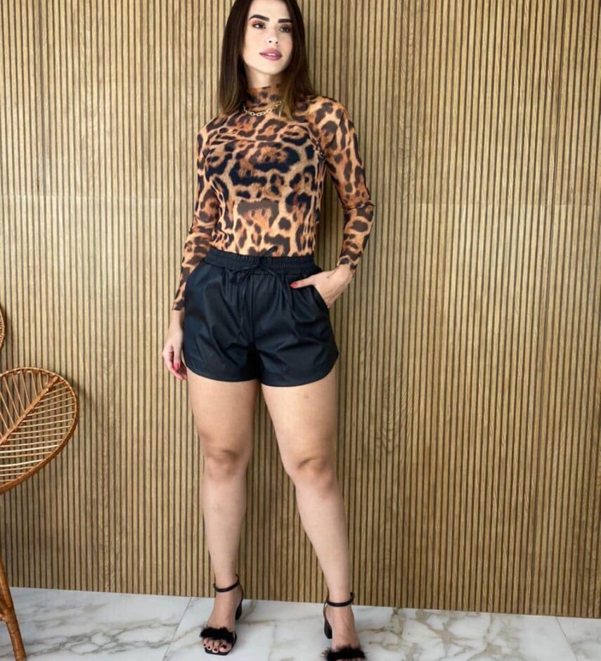 fernandaramosstore com br short feminino curto couro preto
