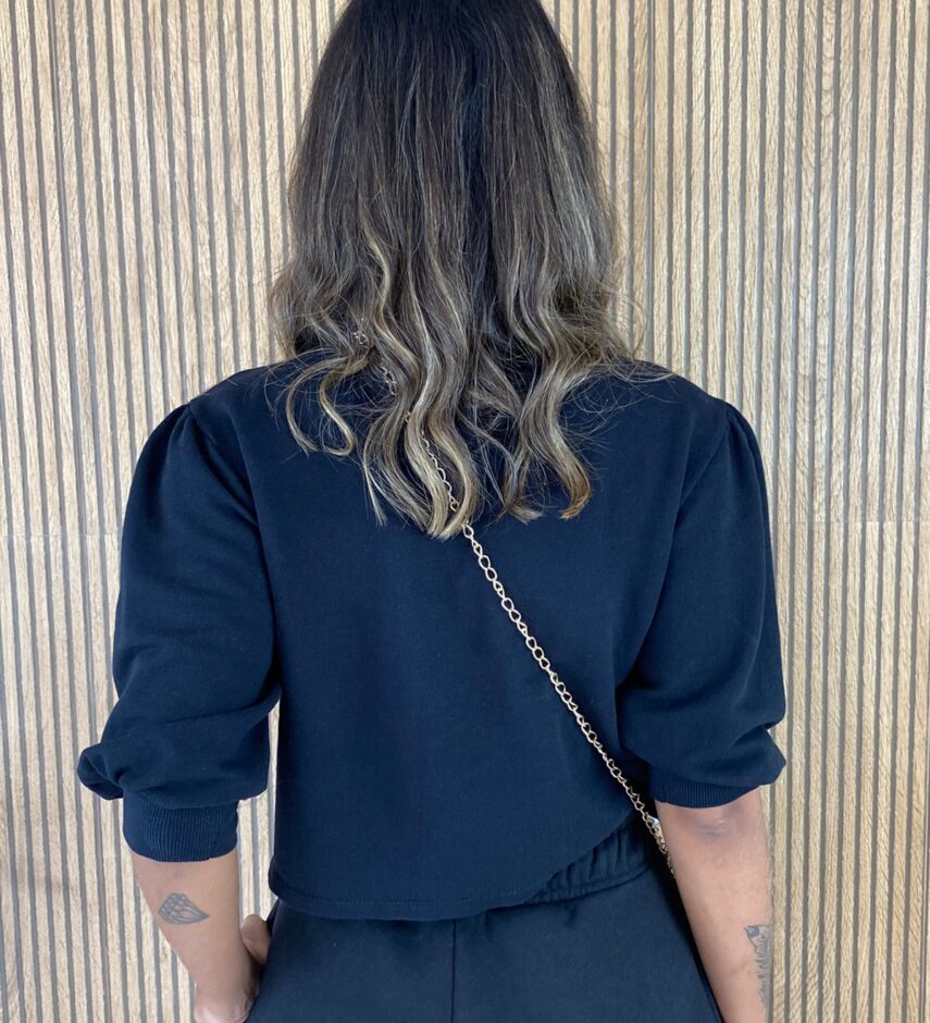 Blusa Cropped Moletinho Biggest Preto - Fernanda Ramos Store