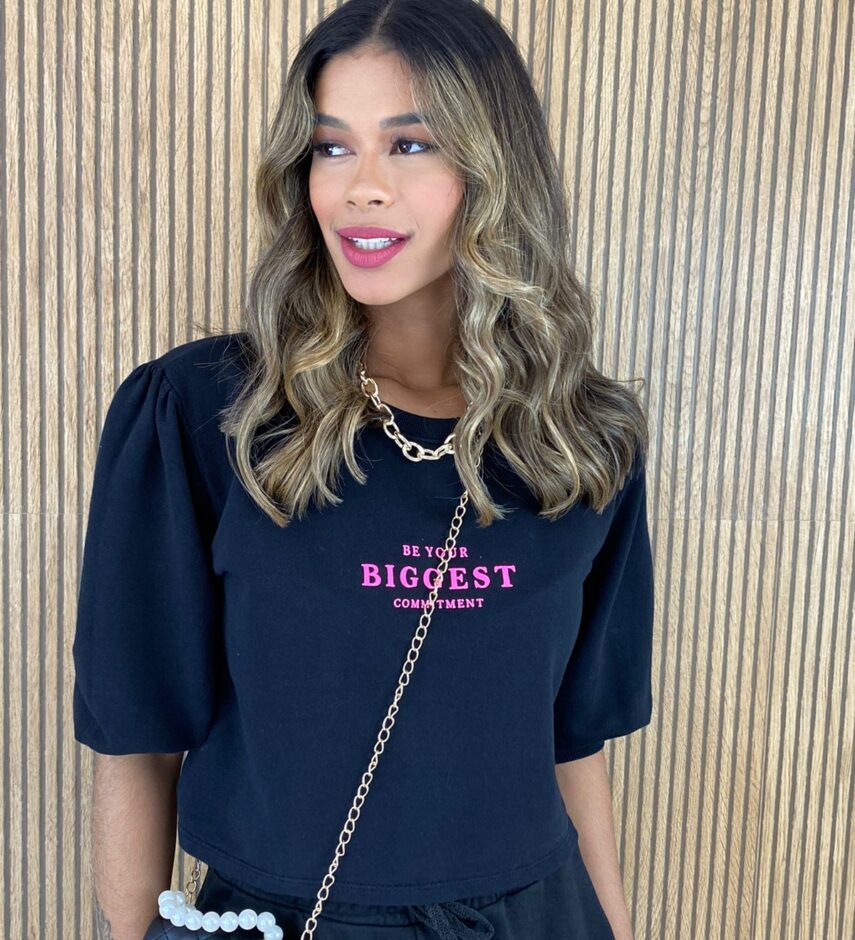 Blusa Cropped Moletinho Biggest Preto - Fernanda Ramos Store