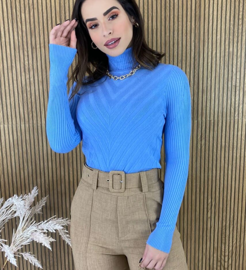 fernandaramosstore com br blusa feminina cacharrel gola alta com relevo azul bebe 3