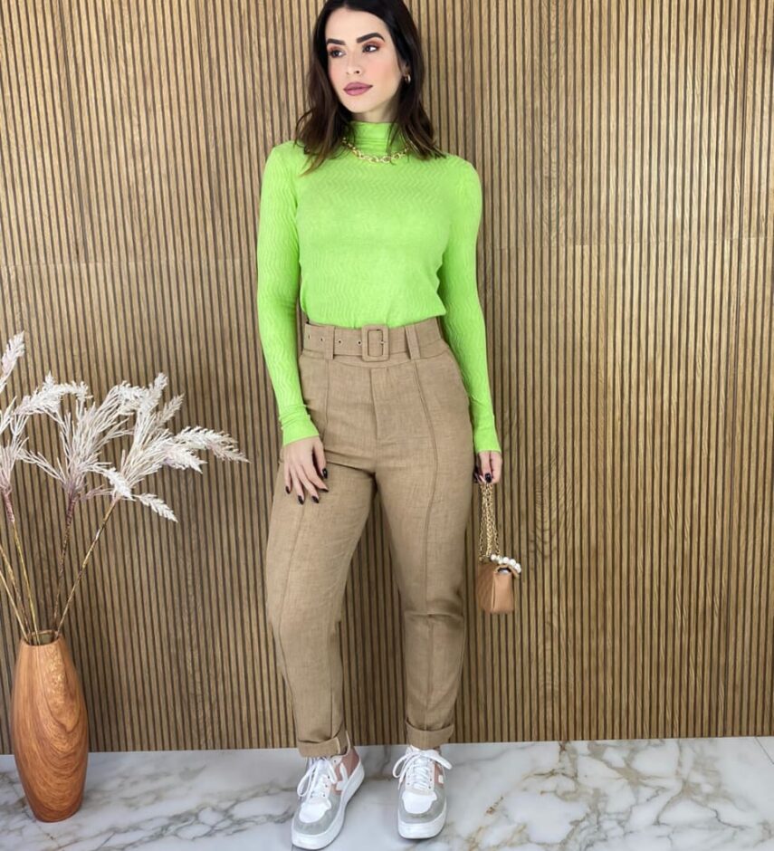 fernandaramosstore com br blusa feminina cacharrel gola alta verde com relevo 5