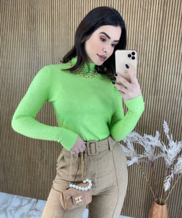 fernandaramosstore com br blusa feminina cacharrel gola alta verde com relevo