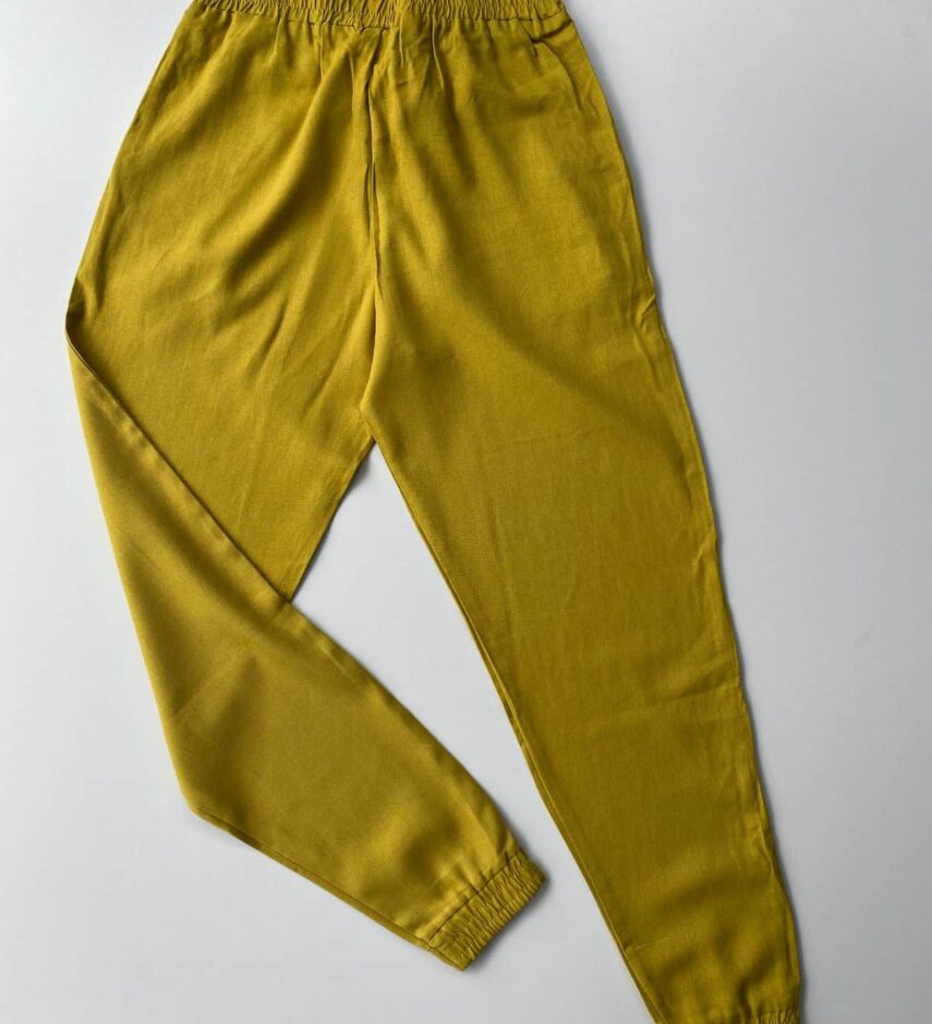 fernandaramosstore com br calca jogger feminina mostarda 4