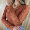 fernandaramosstore com br blusa manga em renda canelada terra 3