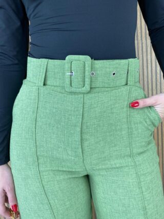 fernandaramosstore com br calca feminina com cinto flare verde 2