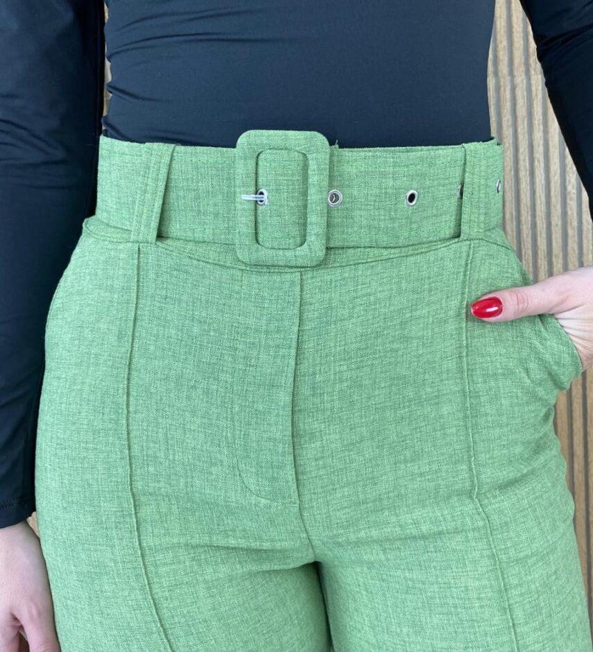 Calça Feminina com Cinto Flare Verde - Fernanda Ramos Store