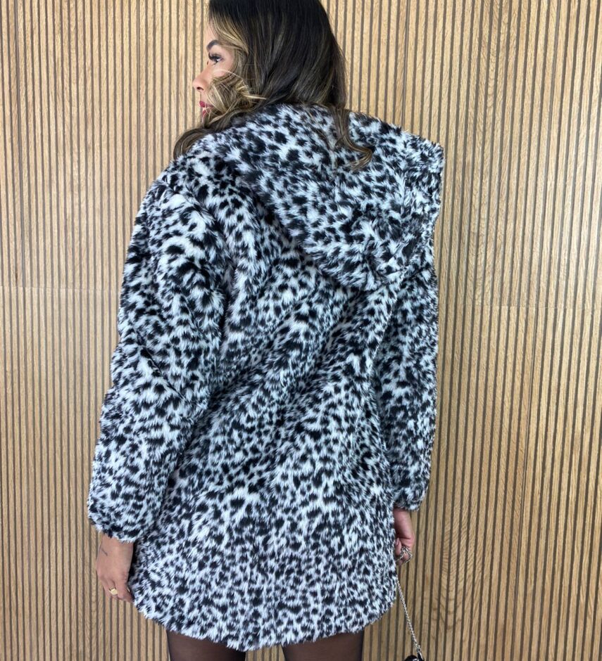 fernandaramosstore com br casaco manga longa feminino teddy dupla face estampado e branco 5