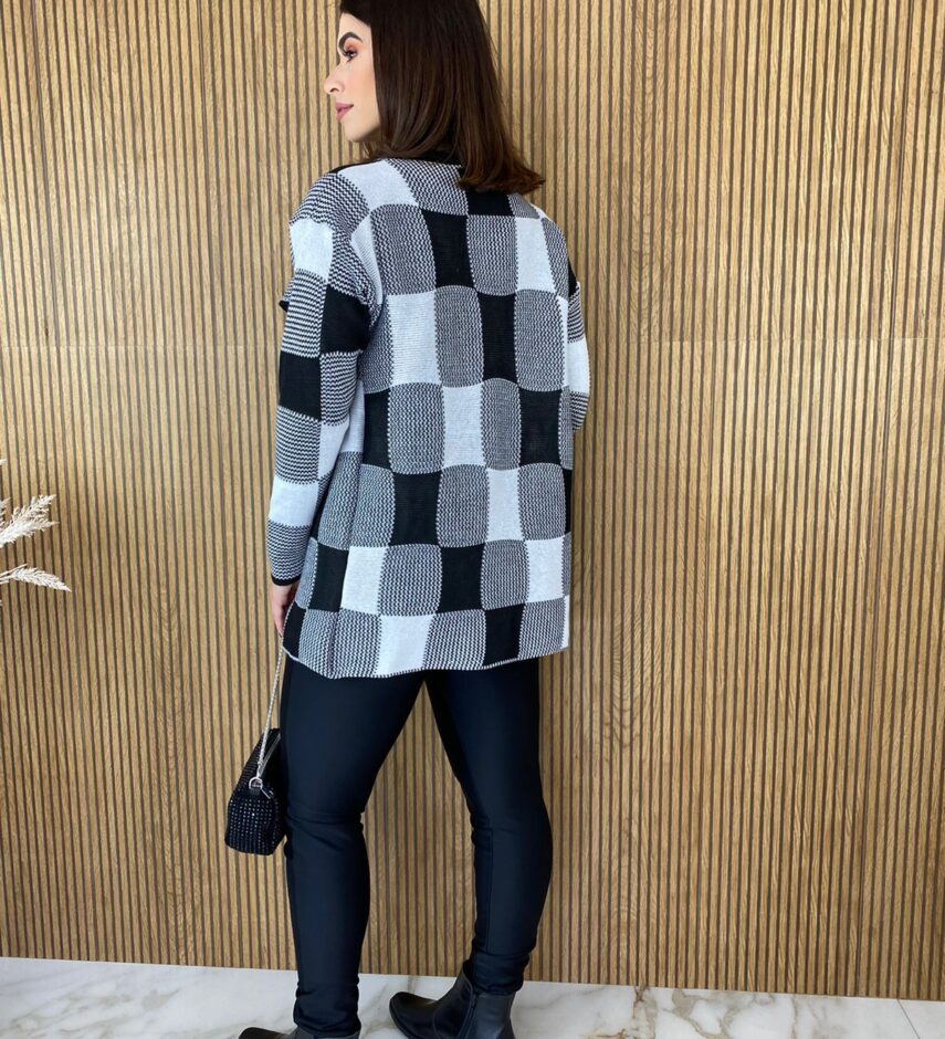 fernandaramosstore com br casaco manga longa feminino tricot estampado xadrez preto e branco 8