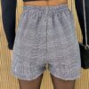 fernandaramosstore com br short feminino curto preto e branco 3