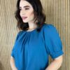 fernandaramosstore com br blusa feminina manga curta detalhe em pregas azul 2