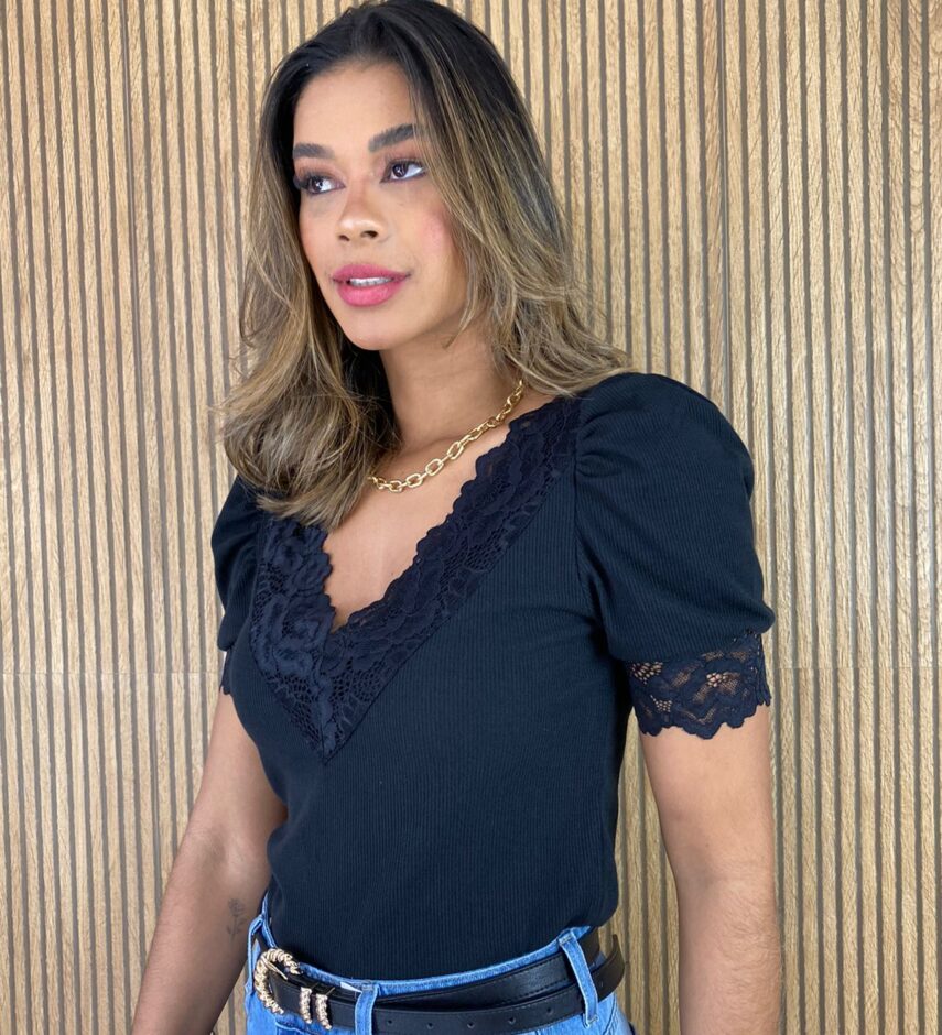 fernandaramosstore com br blusa manga bufante com detalhe em renda canelada preta 10