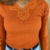 Blusa Manga em Renda Canelada Laranja Queimado - Fernanda Ramos Store