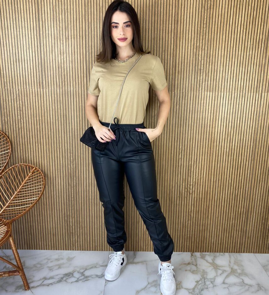 Calça Feminina Jogger Couro Eco Preta - Fernanda Ramos Store