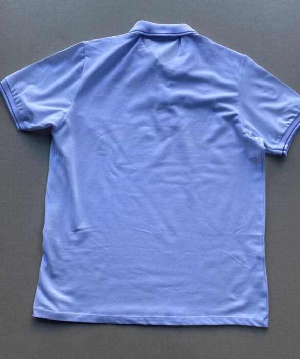 fernandaramosstore com br camiseta polo casual ogochi branca gola detalhe em azul 0001 8