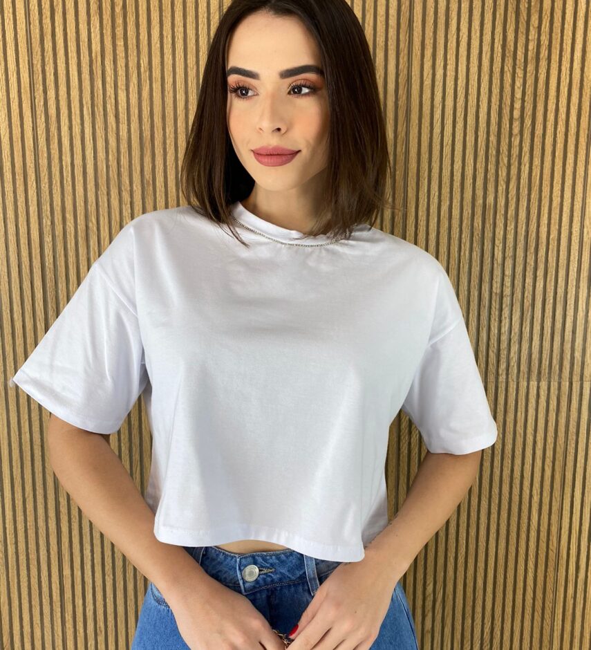 Cropped Feminino sem Bojo Manga Curta Detalhe em Aplicação Branco - Fernanda Ramos Store