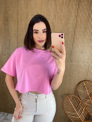 Cropped Feminino sem Bojo Manga Curta Detalhe em Aplicação Rosa - Fernanda Ramos Store