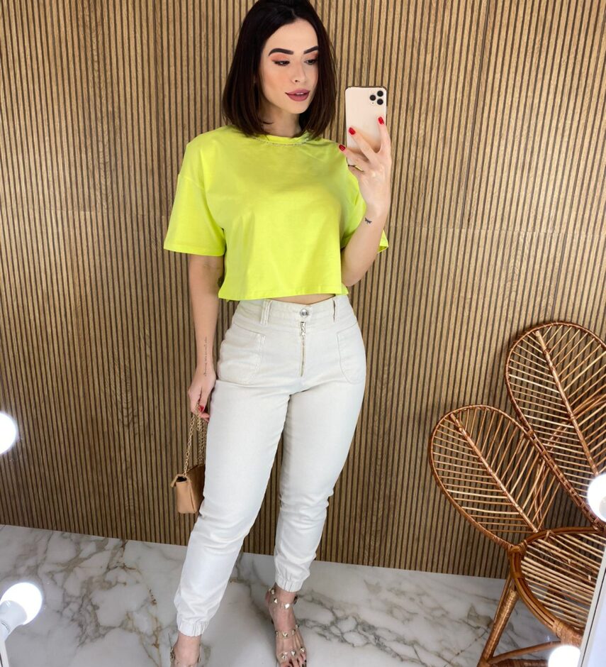 Cropped Feminino sem Bojo Manga Curta Detalhe em Aplicação Verde Lima - Fernanda Ramos Store