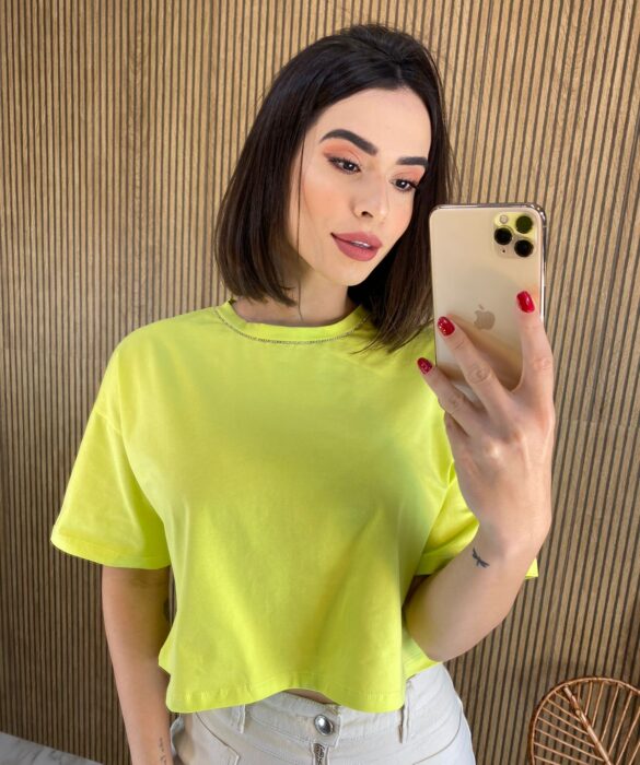 Cropped Feminino sem Bojo Manga Curta Detalhe em Aplicação Verde Lima - Fernanda Ramos Store