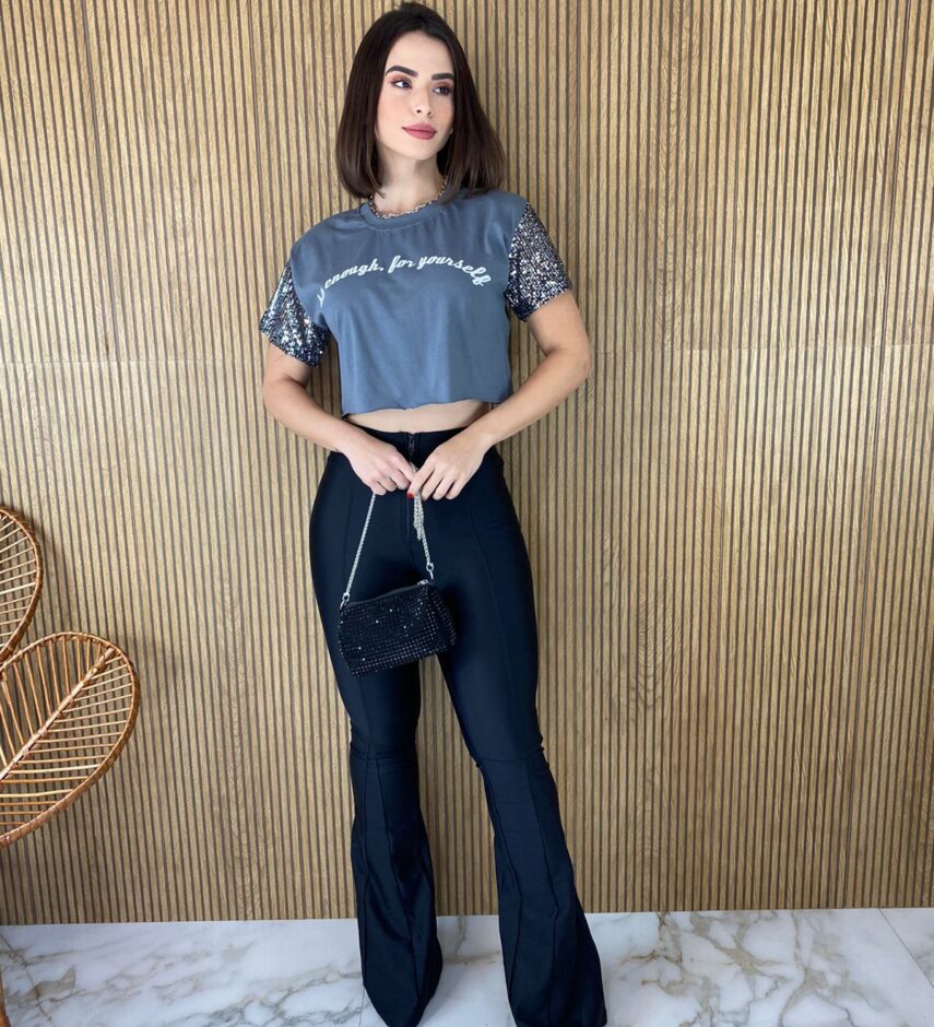 Cropped Feminino sem Bojo Manga em Paetê Be Enough Cinza - Fernanda Ramos Store
