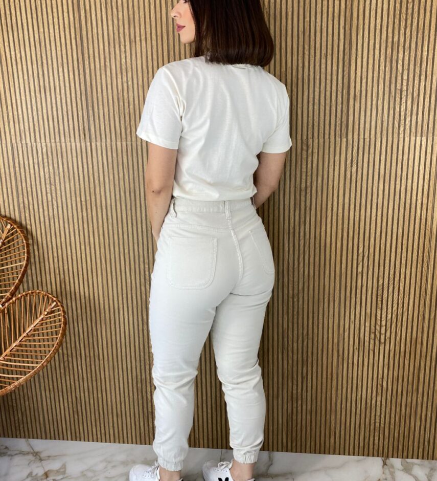 T-shirt Manga Curta Ursinho It Girl Off White - Fernanda Ramos Store