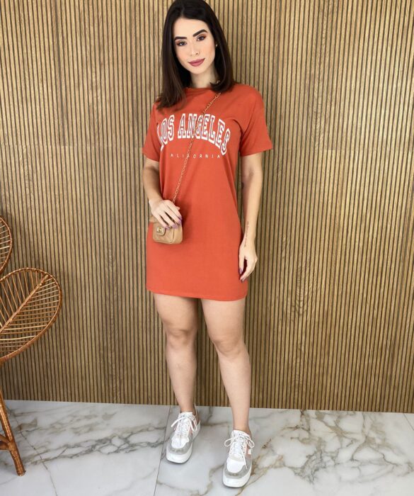 fernandaramosstore com br vestido camisetao terracota estampa los angeles 4