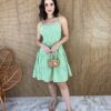 fernandaramosstore com br vestido curto com bojo estampa em flores fundo verde 1