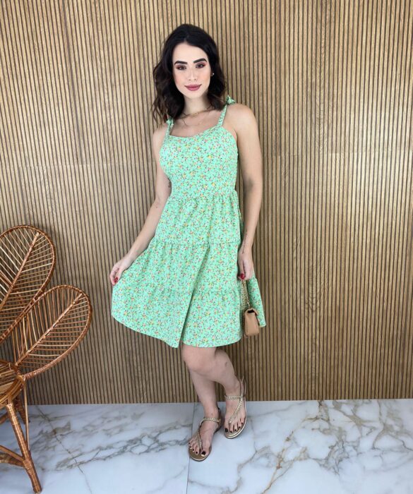 fernandaramosstore com br vestido curto com bojo estampa em flores fundo verde