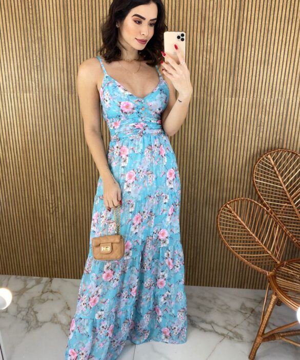 fernandaramosstore com br vestido longo com bojo alca regulavel estampa floral fundo azul 4