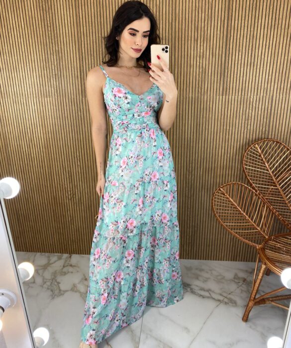 fernandaramosstore com br vestido longo com bojo alca regulavel estampa floral fundo verde agua 1