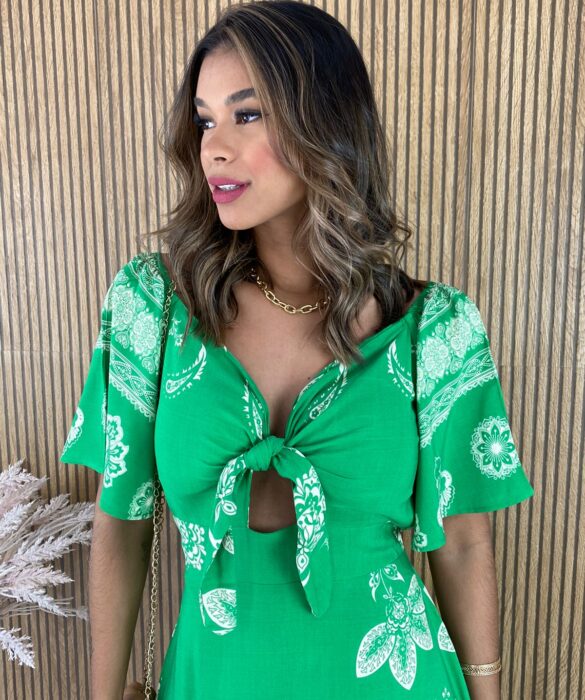 fernandaramosstore com br vestido longo com bojo manga curta estampado fundo verde 2