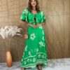 fernandaramosstore com br vestido longo com bojo manga curta estampado fundo verde 3