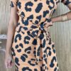 fernandaramosstore com br vestido midi manga curta sem bojo com amarracao animal print 2