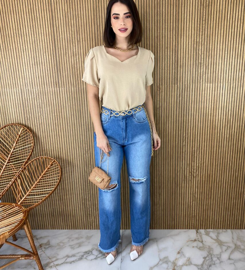 Blusa Feminina Manga Curta Bege Manga Princesa com Decote - Fernanda Ramos Store