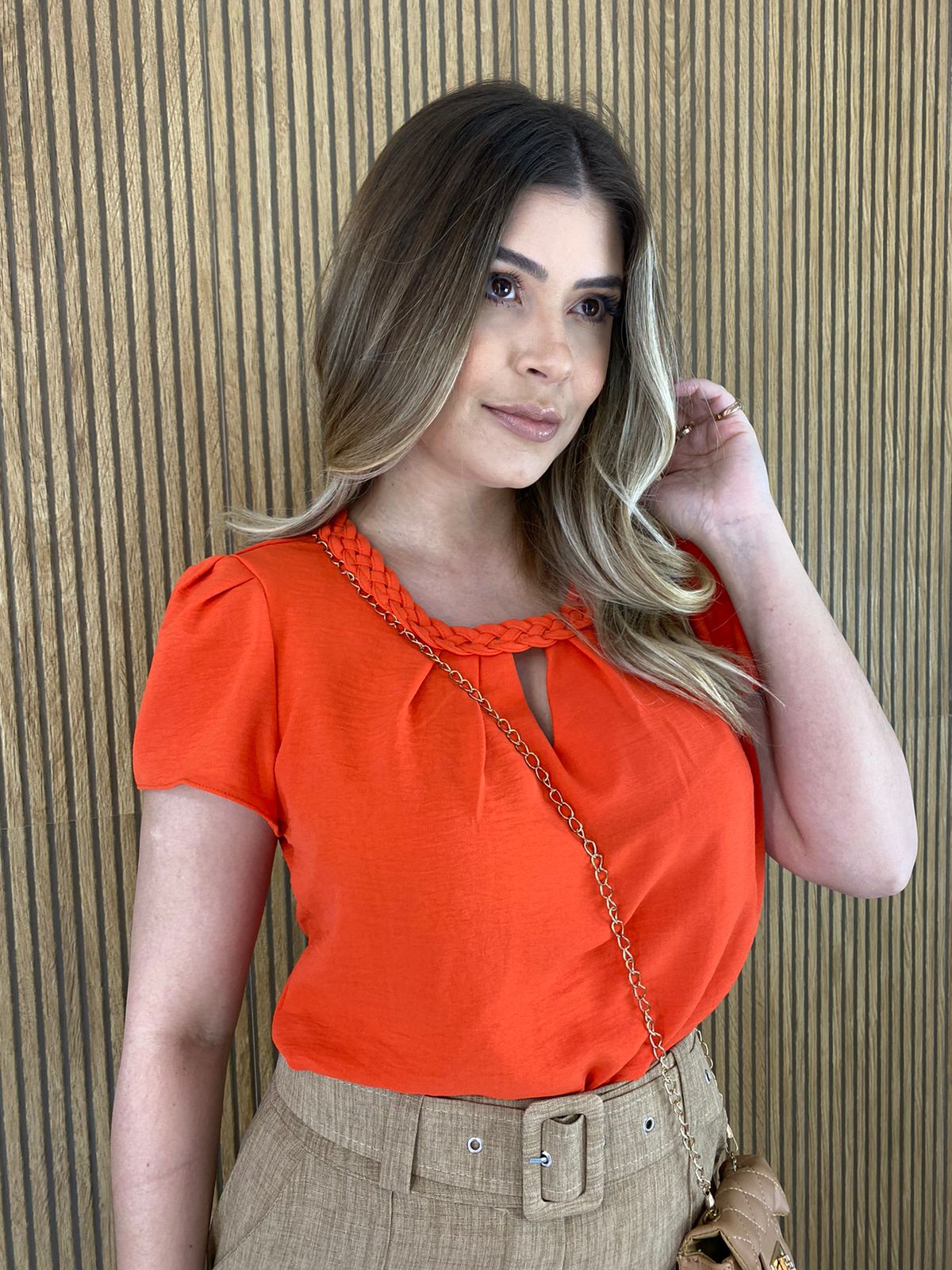 Blusa Feminina Manga Curta Coral