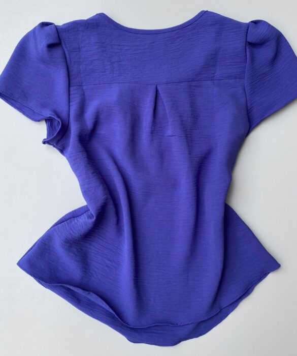 fernandaramosstore com br blusa feminina manga curta roxo com detalhe trancado 2