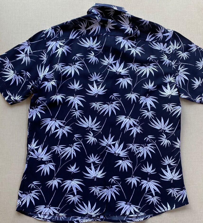 fernandaramosstore com br camisa masculina manga curta estampada folhas azul marinho 2