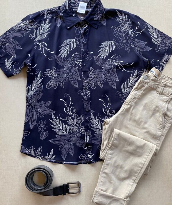 fernandaramosstore com br camisa masculina manga curta estampada fundo azul marinho