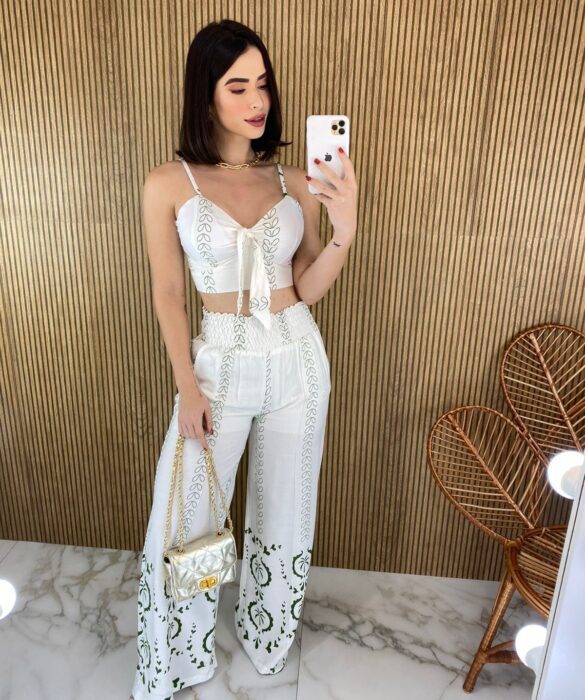 fernandaramosstore com br conjunto calca pantalona e cropped com bojo estampado off white 2