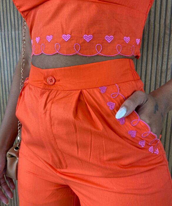 fernandaramosstore com br conjunto feminino cropped sem bojo e calca coracao coral 4