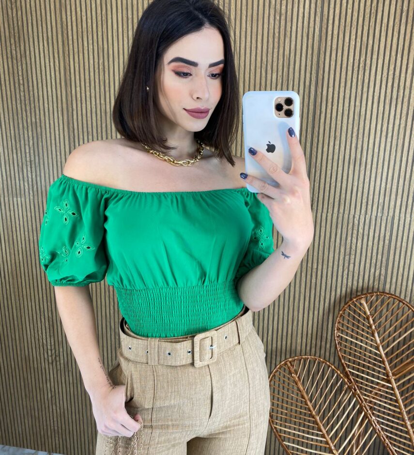 Cropped Ombro a Ombro com Lastex Detalhe na Manga Verde - Fernanda Ramos Store