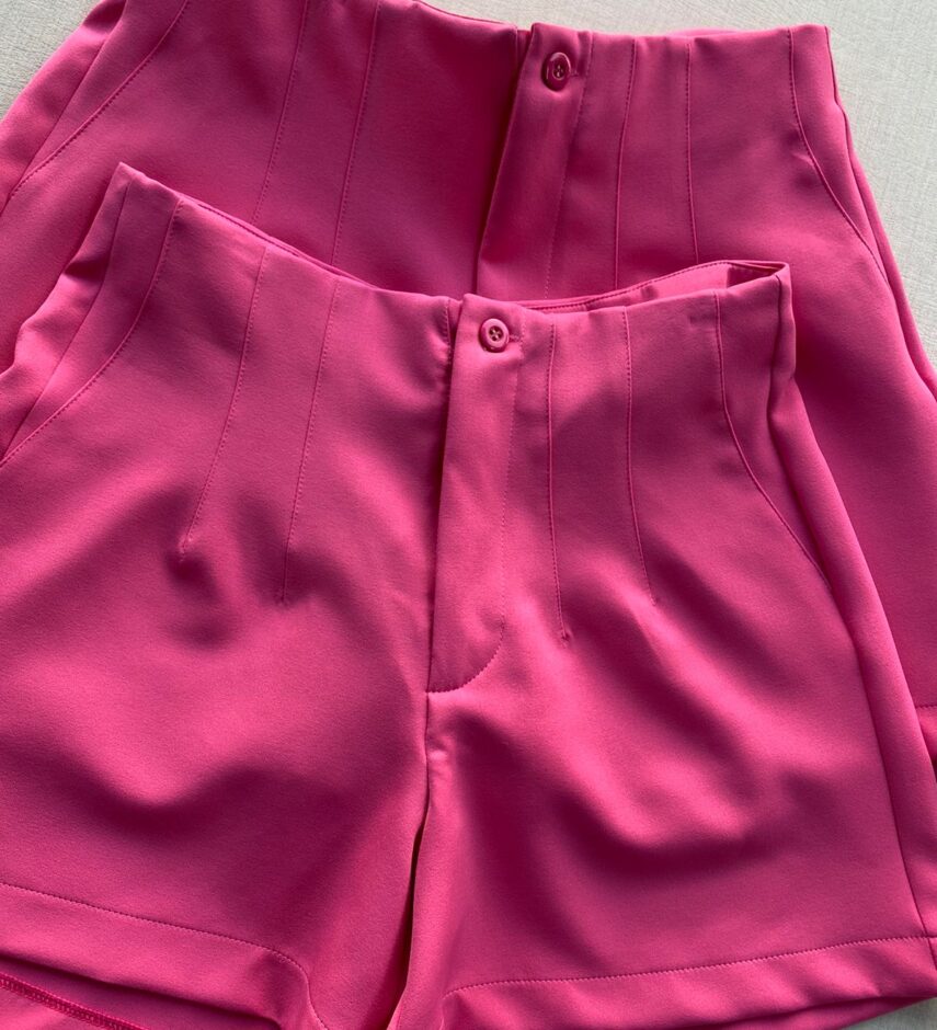 Short Feminino de Alfaiataria Rosa com Detalhe - Fernanda Ramos Store
