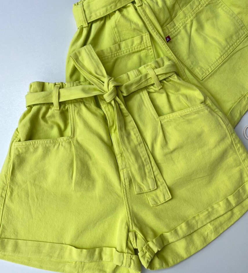 fernandaramosstore com br short jeans feminino clochard com cinto verde lima 1