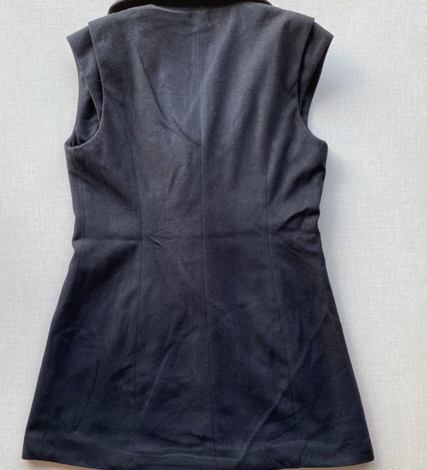 Colete Feminino de Lã Batida Detalhe em Botões e Bolso Preto - Fernanda Ramos Store